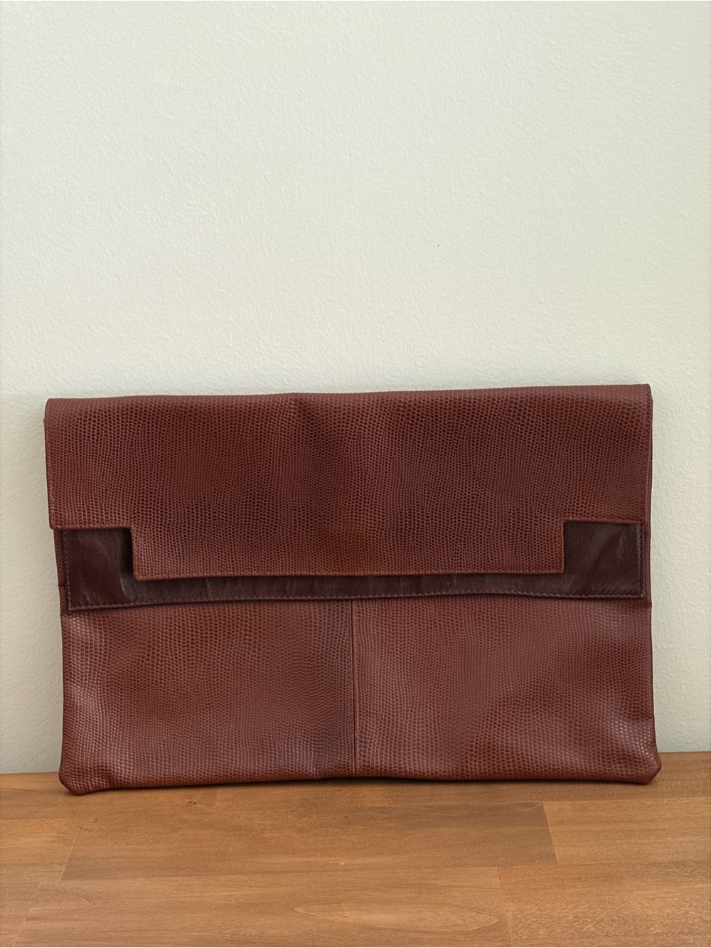 Made In Italy 90’s Genuine Leather Lizard Embossed Oversized Clutch Brown